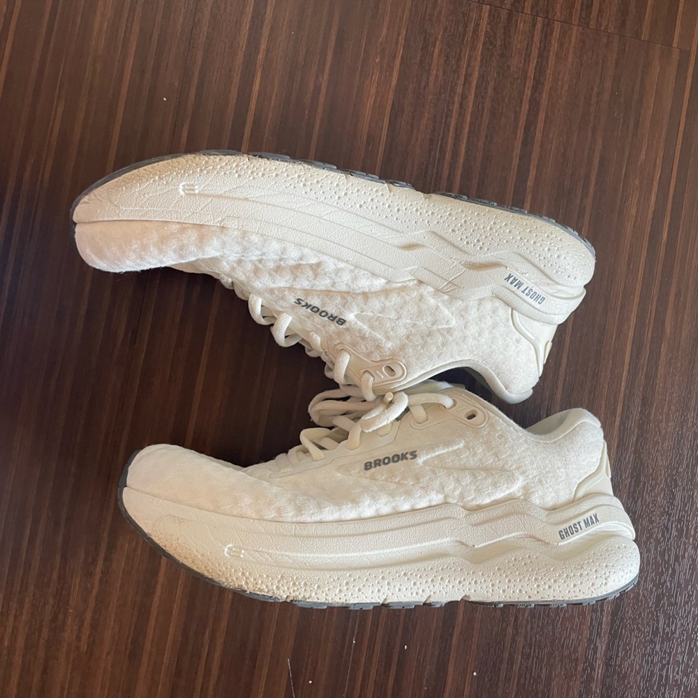 Brooks Ghost Max 2 Women’s Running Sneakers - Picture 4 of 4
